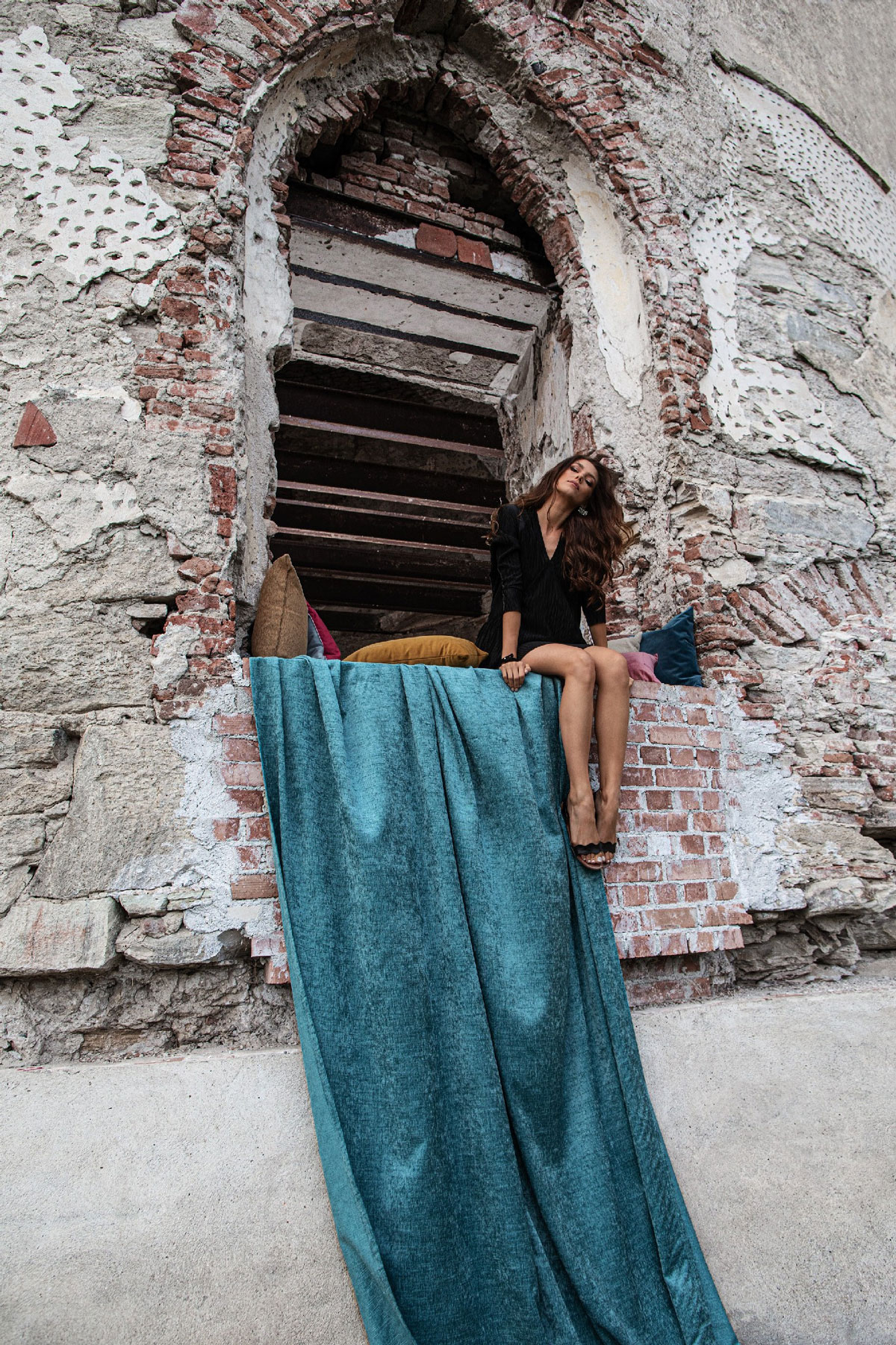 Velar Curtain Turqoise colored fabric