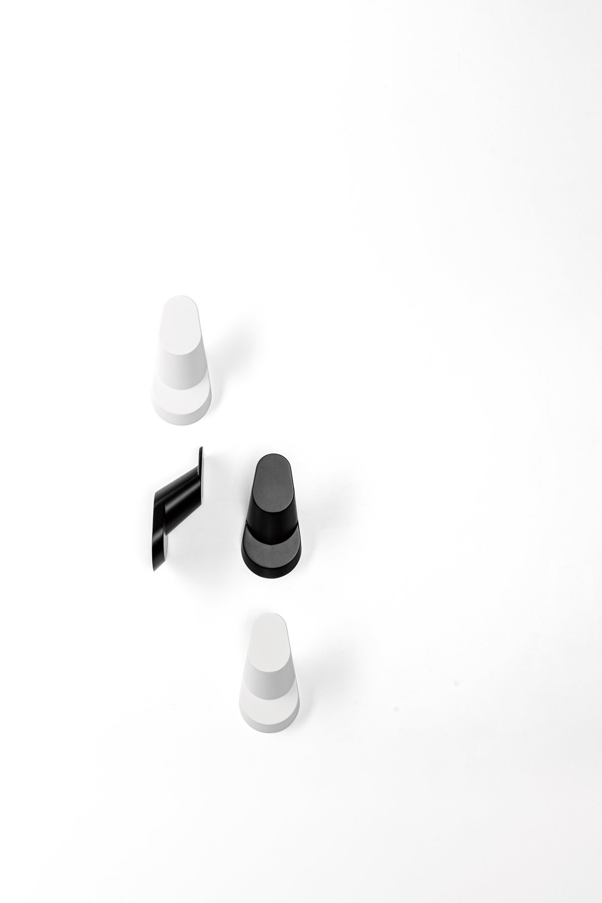 Crestt wall hook multicolored