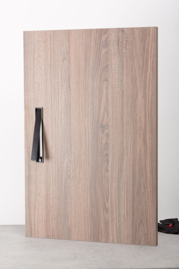 Clos black Handle