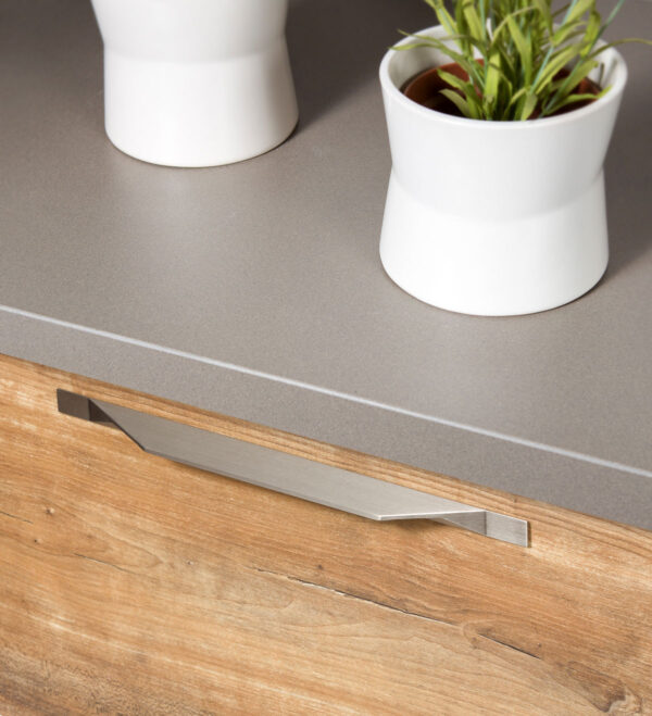 Tamm chrome Handle