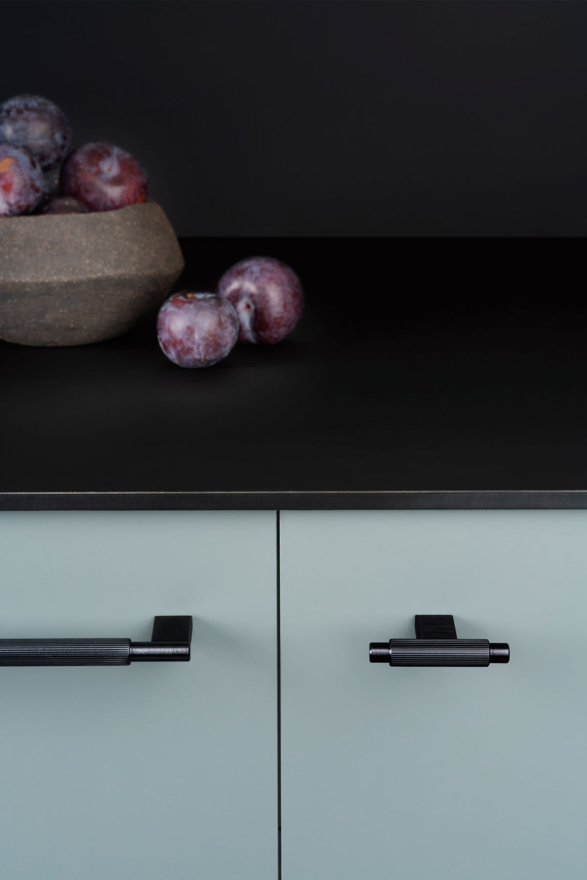 Arpa black handles