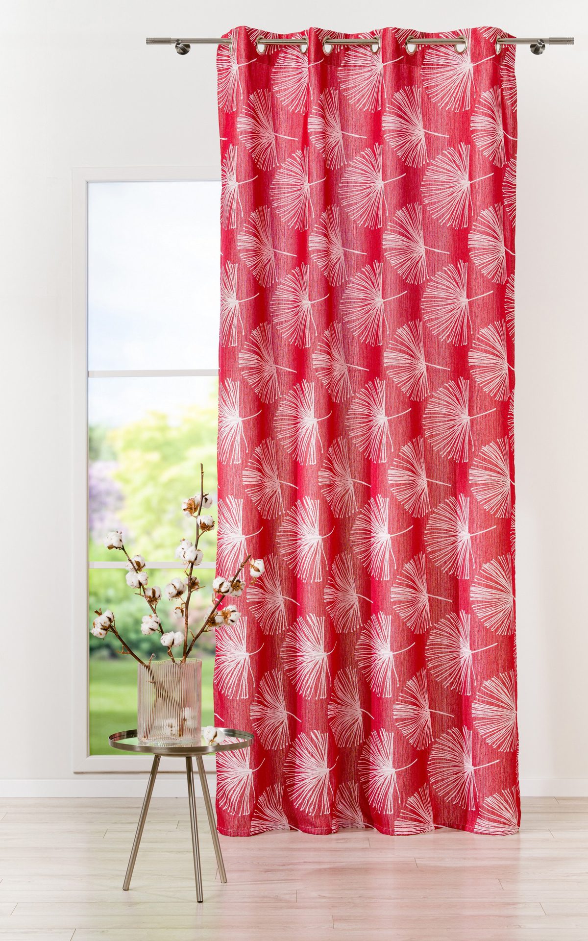 sirius red colored material