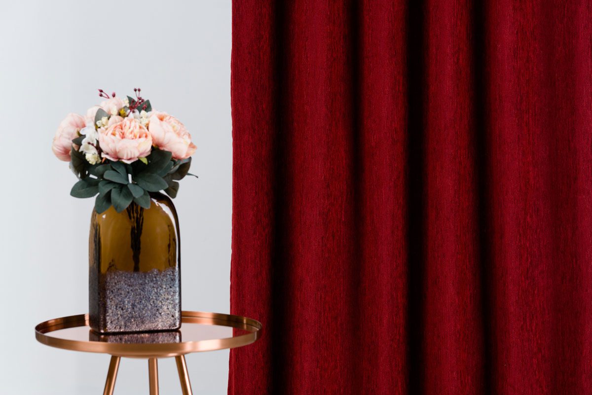 peron red print curtain