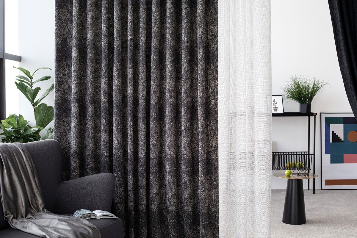peron black print curtain