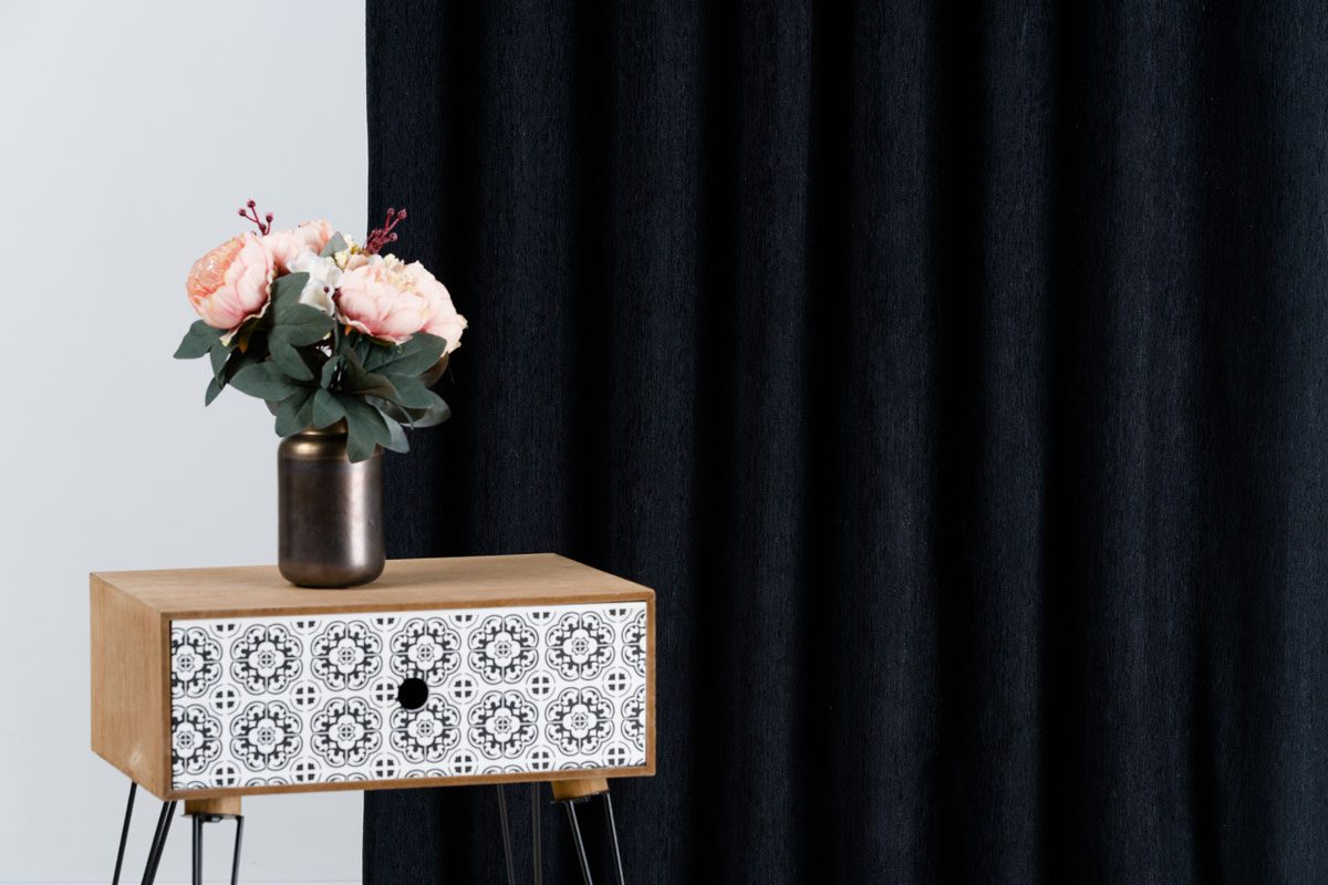 peron black print curtain