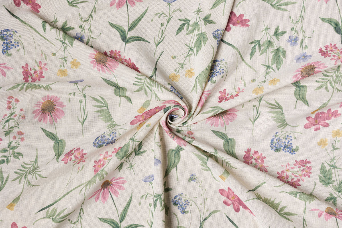 pastelo white print curtain